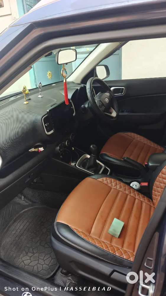 Hyundai Venue 2022 Petrol Well Maintained