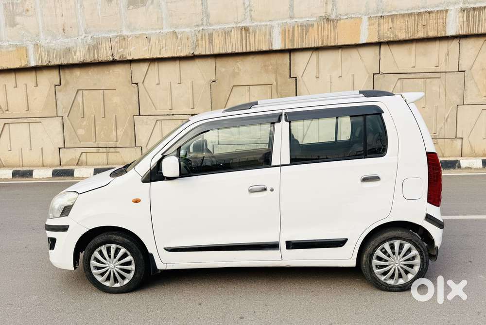 Maruti Suzuki Wagon R Vxi 1.0 Cng, 2018, Cng & Hybrids
