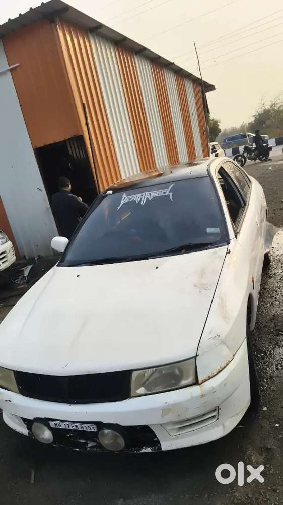 Mitsubishi Lancer 
2008 Diesel 
Paper Expired 
Minor Damage