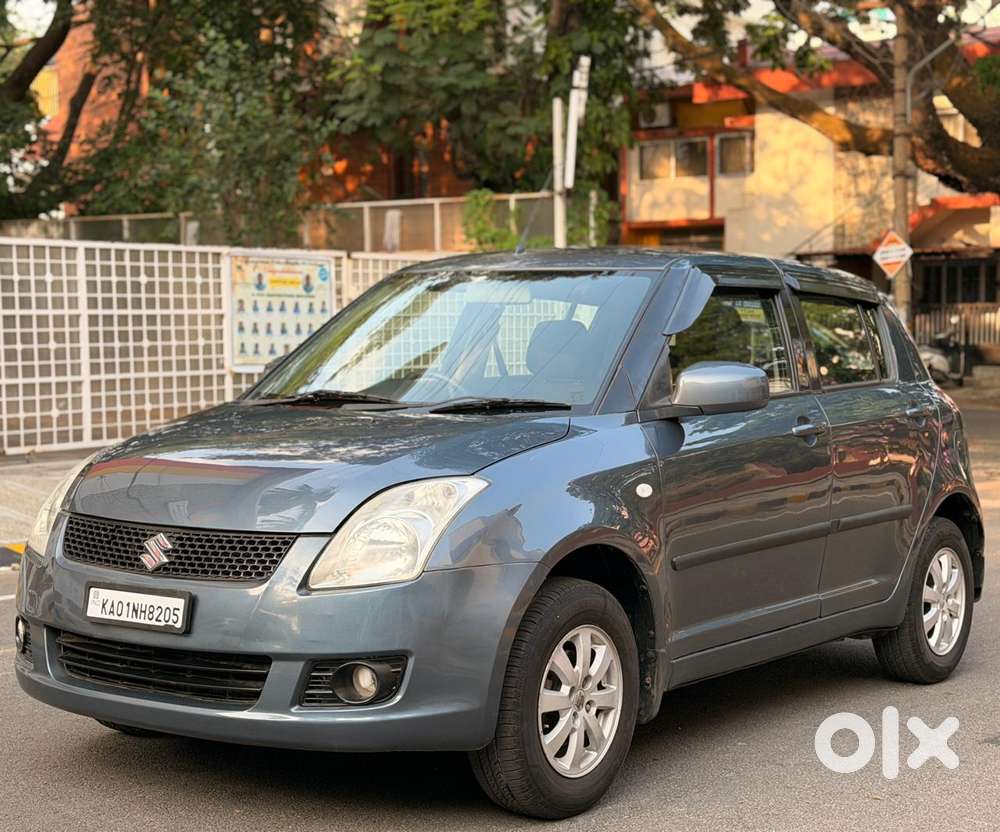 Maruti Suzuki Swift Vvt Zxi, 2011, Petrol