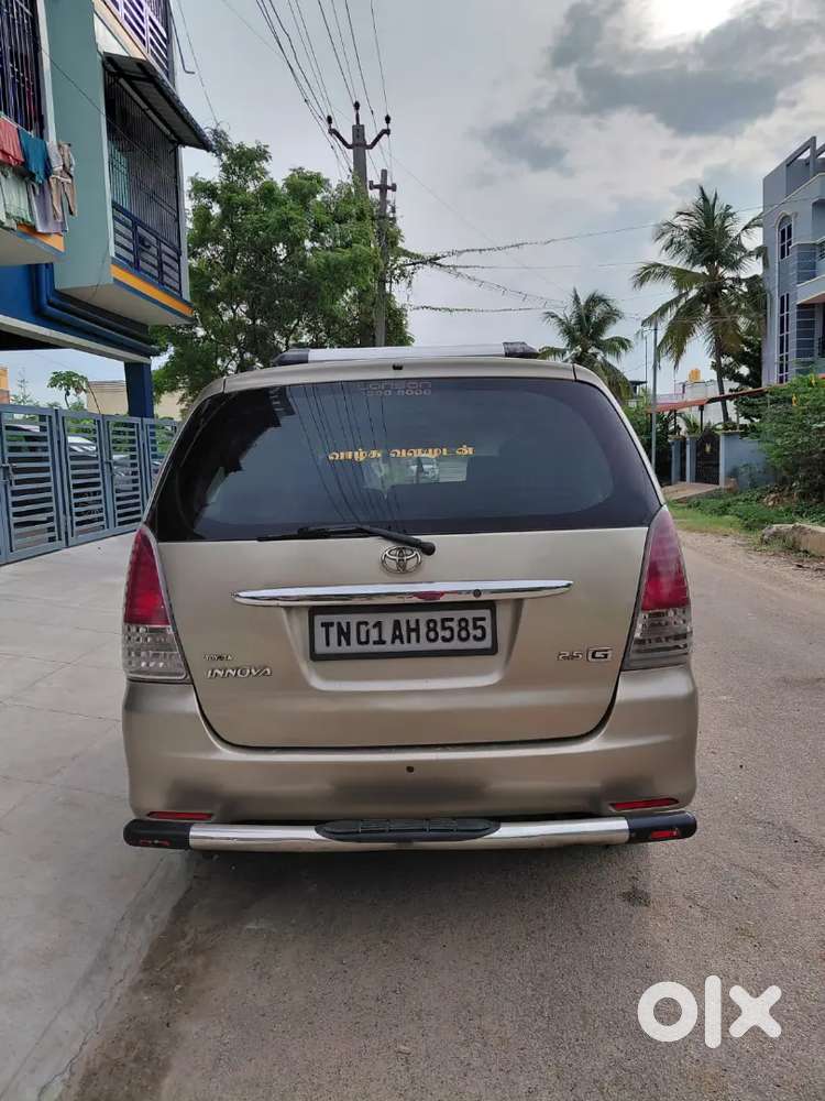 Toyota Innova. 82485.   48359