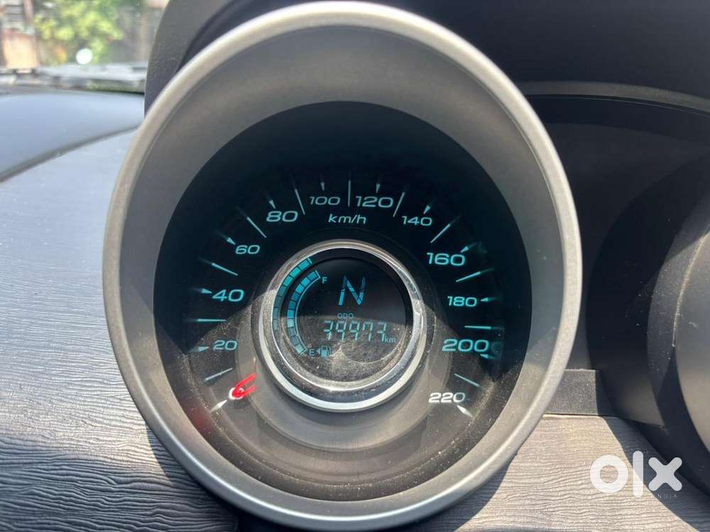 Mahindra Xuv500 2015