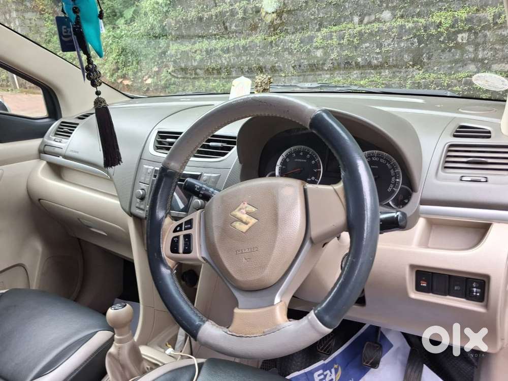 Maruti Suzuki Ertiga Petrol 2013