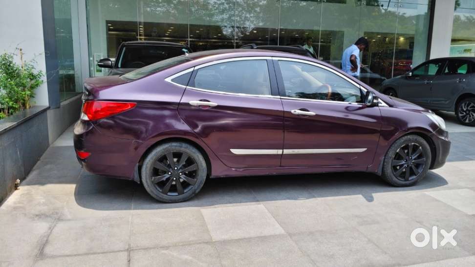 Hyundai Fluidic Verna, 2012