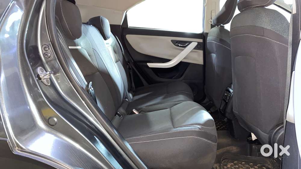 Tata Nexon Creative Plus S 1.2 Revotron Petrol 7dca, 2023, Petrol