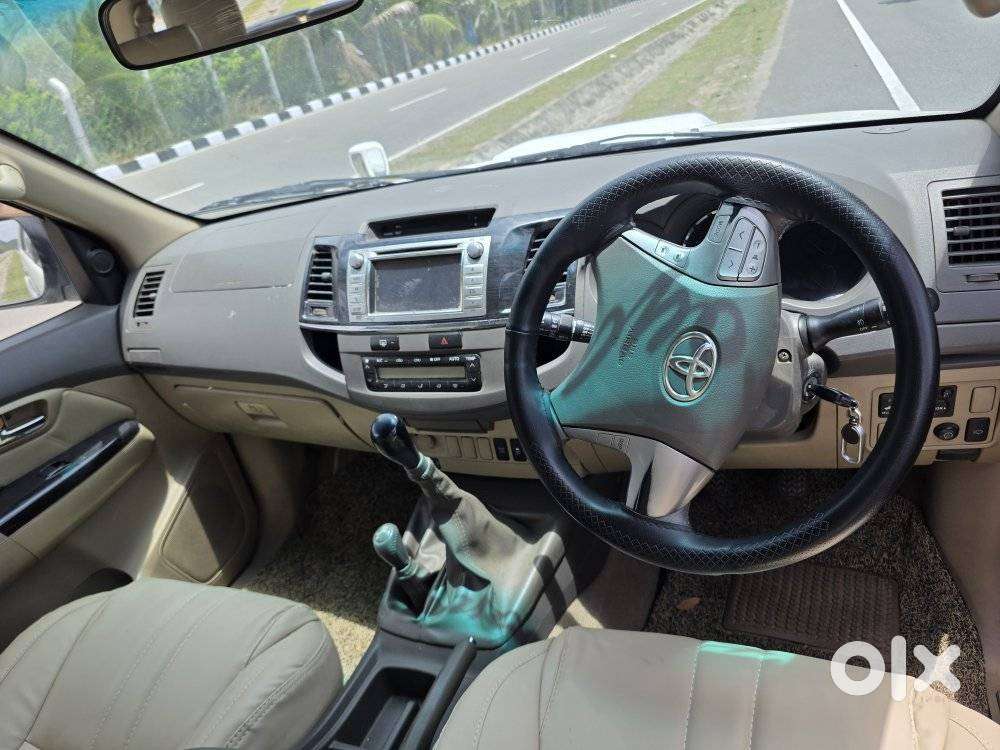 Toyota Fortuner 4x4 Mt, 2012, Diesel