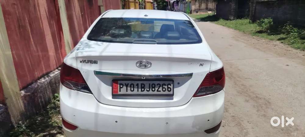 Hyundai Verna 2011 Diesel 100000 Km Driven