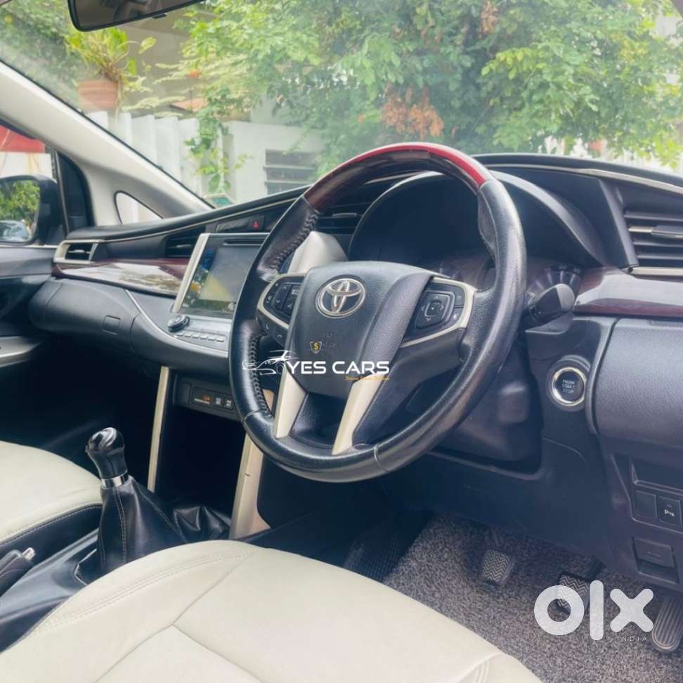 Toyota Innova Crysta 2.4 V, 2017, Diesel