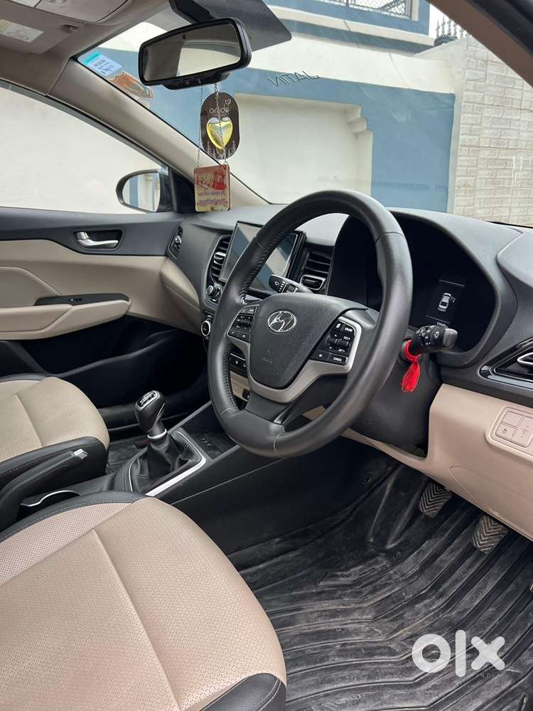 Hyundai Verna 2022 Km Driven