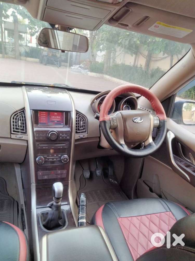 Mahindra Xuv500 W8, 2013