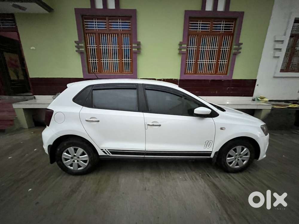 Volkswagen Polo Petrol 2015