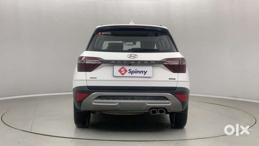 Hyundai Alcazar 1.5 Tdct Signature (o) 7s Petrol, 2023, Petrol