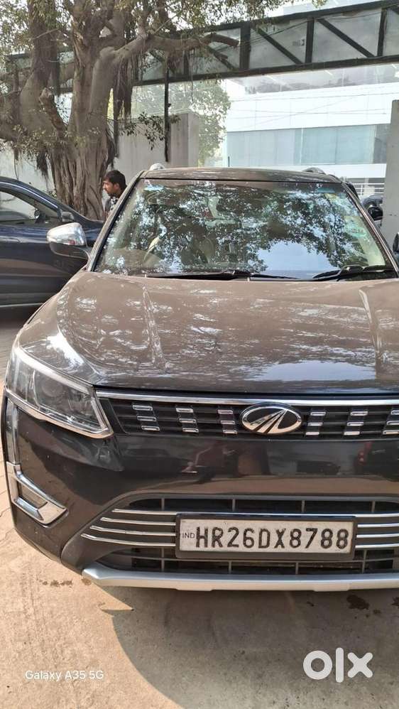 Mahindra Xuv300 2019 Petrol Well Maintained
