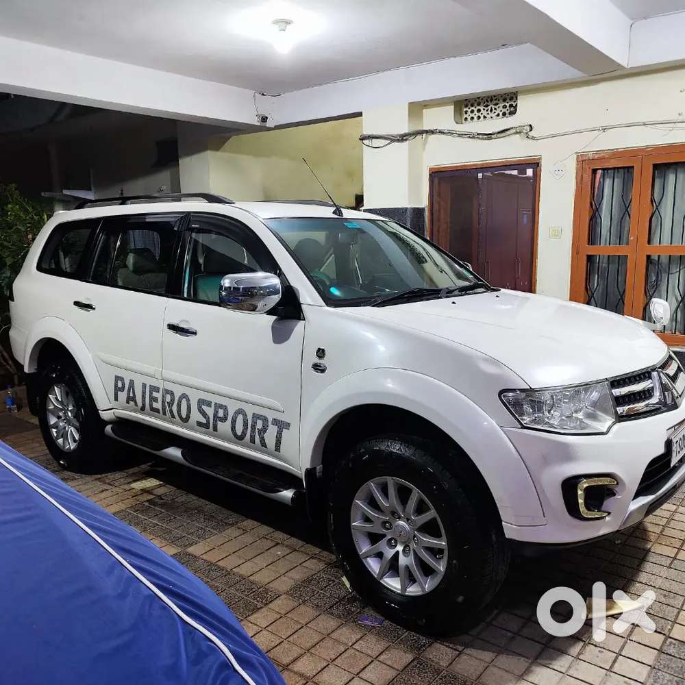 Mitsubishi Pajero Sport 2015