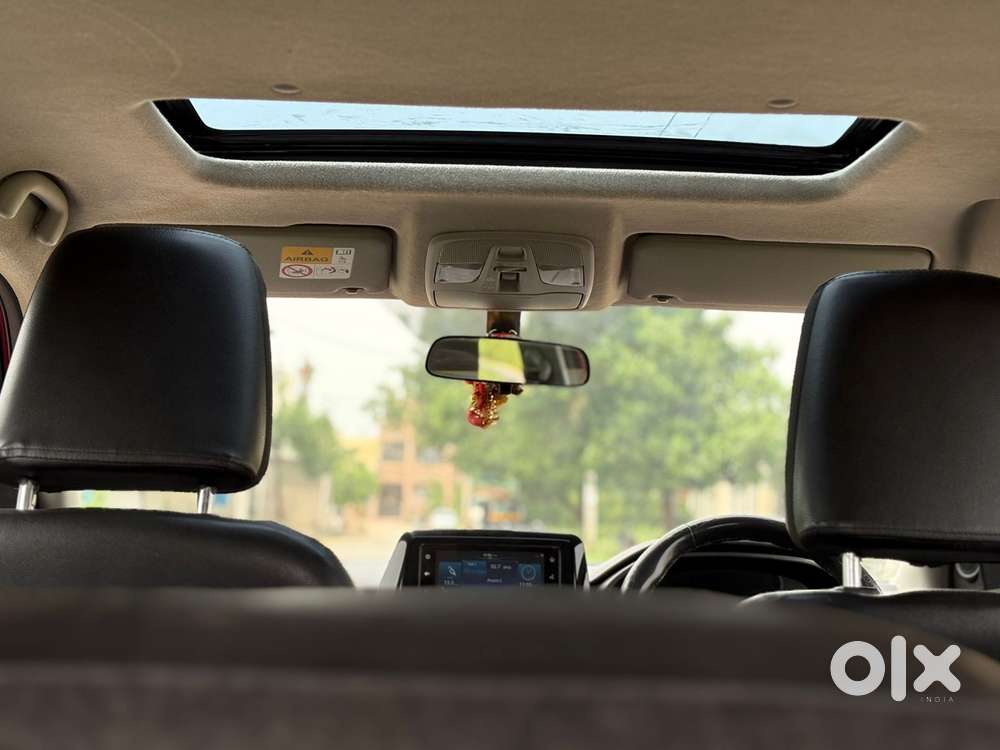 Maruti Suzuki Brezza 1.5 Zxi Plus Smart Hybrid, 2022, Petrol