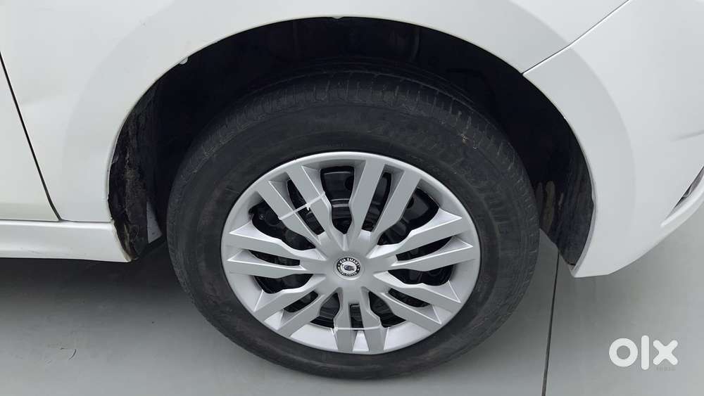 Tata Tiago 1.2 Revotron Xt, 2017, Petrol