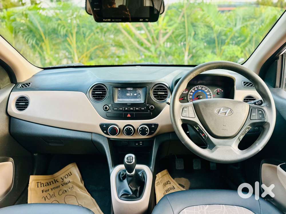 Hyundai I10 Sportz, 2017, Petrol
