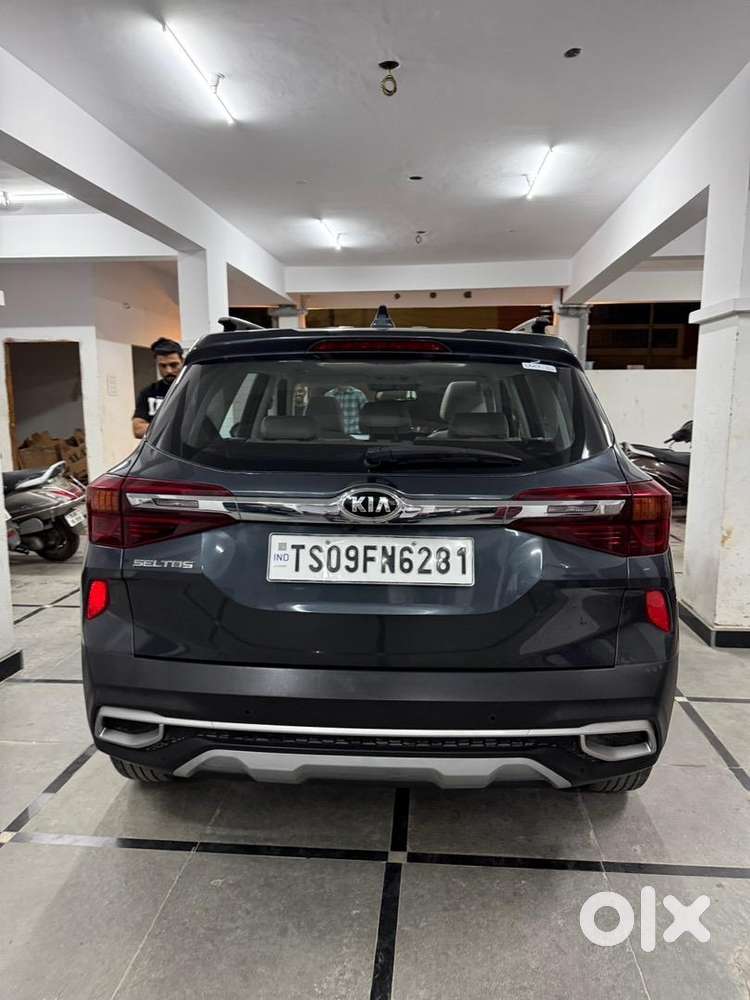 Kia Seltos 2020 Sunroof Variant Petrol Well Maintained