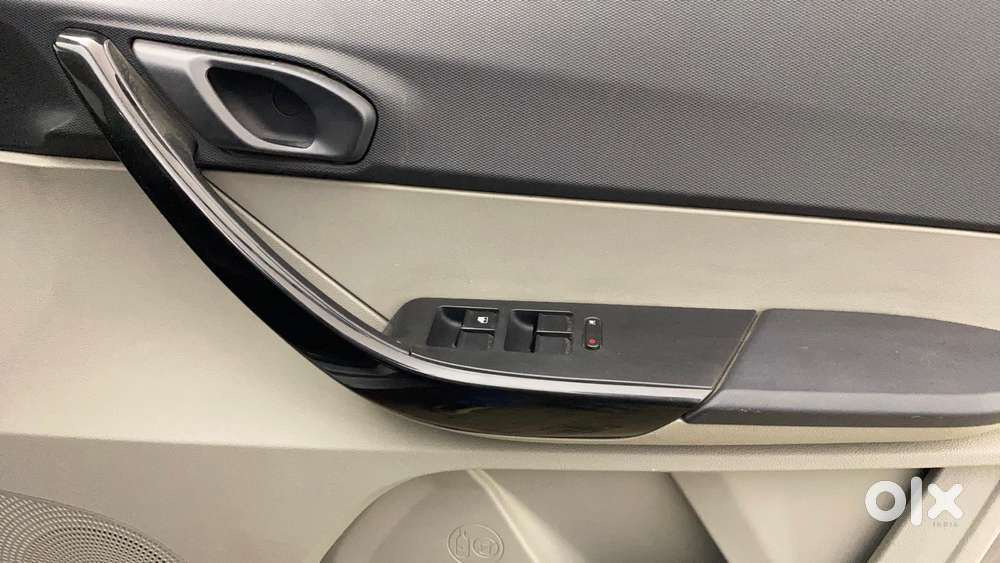 Tata Tiago 1.2 Revotron Xt, 2019, Petrol
