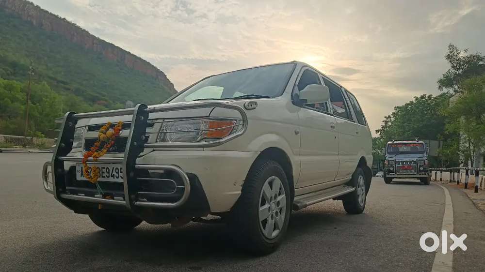 Chevrolet Tavera 2015 Diesel Well Maintained