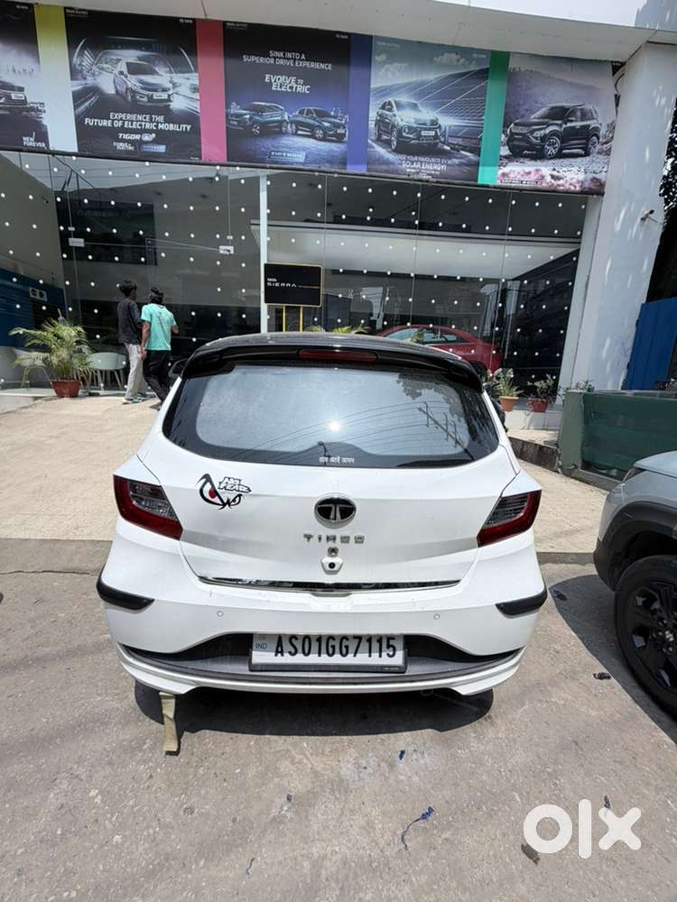 Tata Tiago Petrol 2024