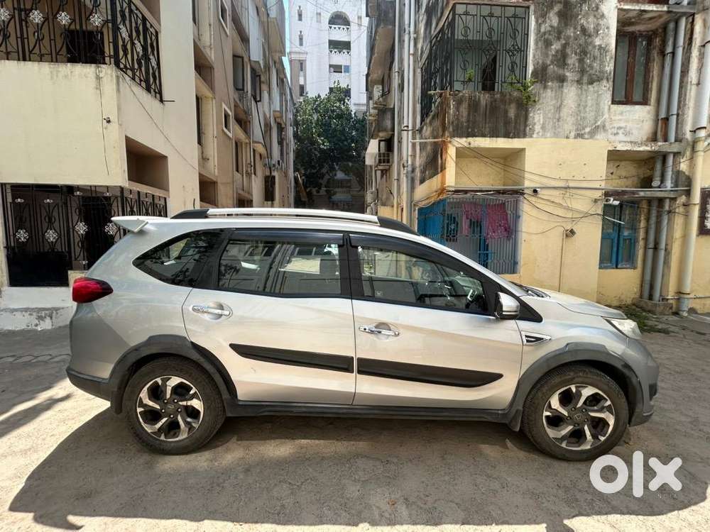 Honda Br-v Automatic (top End) - 2016, Single Owner, Well Maintained