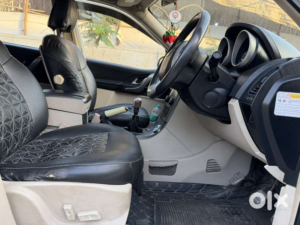 Mahindra Xuv500 2.2 W10 Sportz Edition Mt, 2015, Diesel