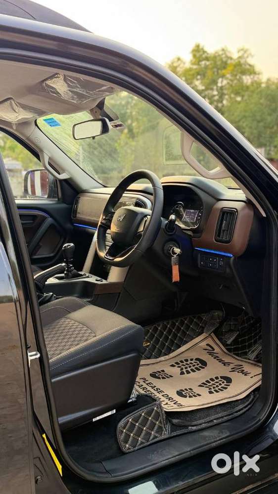 Mahindra Scorpio N Z2 Petrol Mt 7 Str, 2024, Petrol