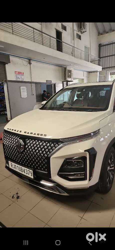 Mg Hector Plus 2023 Petrol 21000 Km Driven