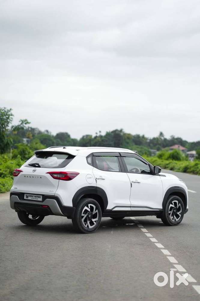 Nissan Magnite 1.0 Xv Turbo Cvt, 2024, Petrol