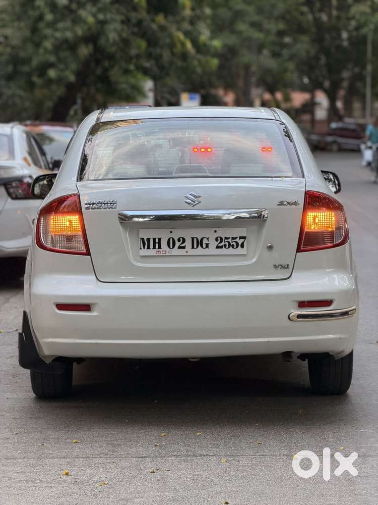 Maruti Suzuki Sx4 Vxi Bsiv, 2013, Petrol