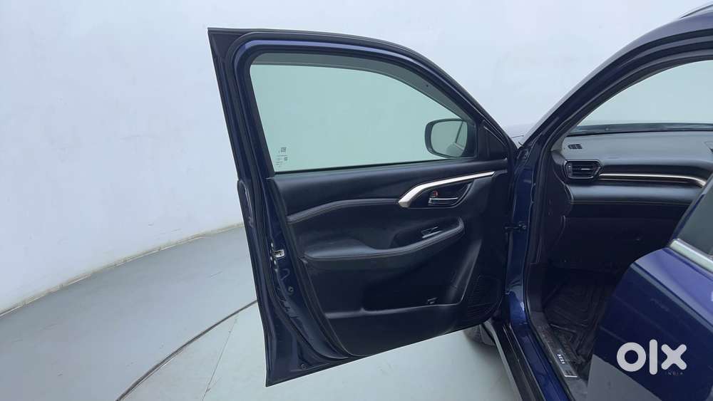 Maruti Suzuki Grand Vitara 1.5 Zeta Plus Intelligent Hybrid Ecvt, 20..