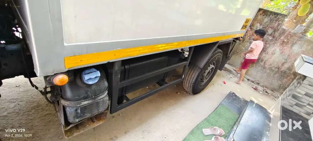 Ashok Leyland Bada Dhosth