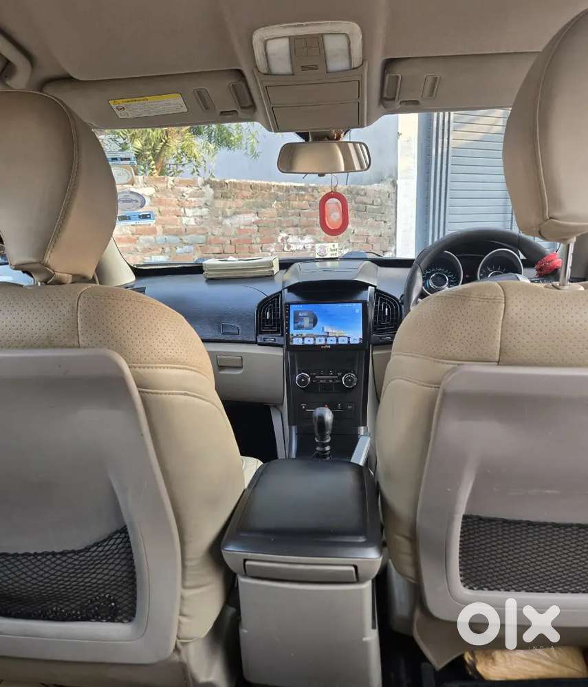 Mahindra Xuv500 W6 2017