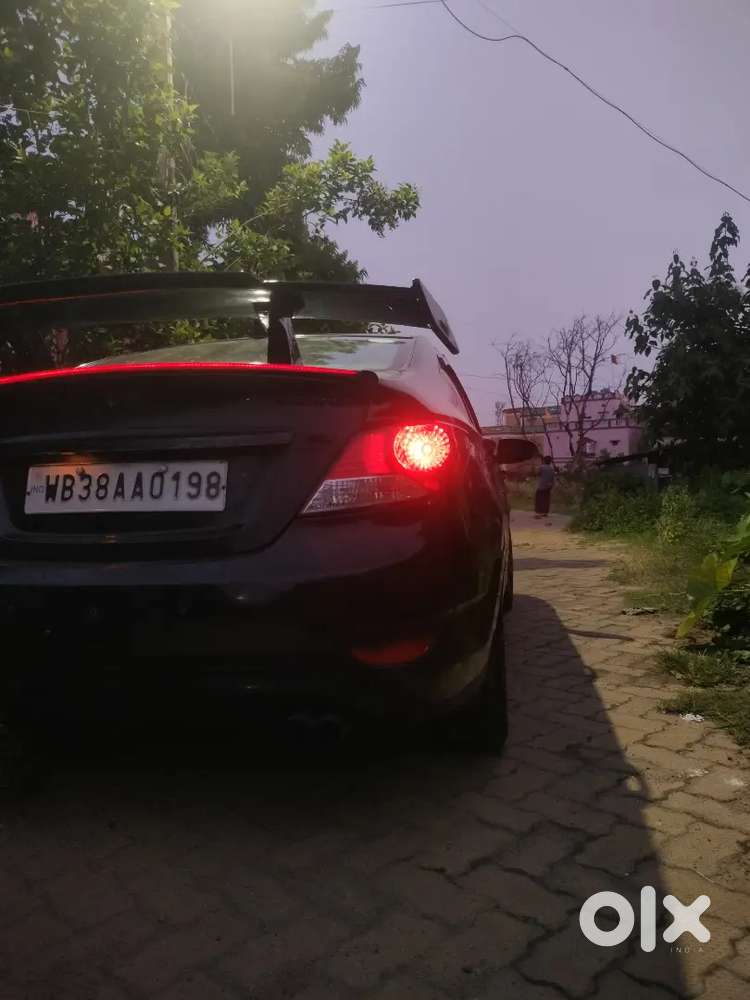 Hyundai Verna 2012