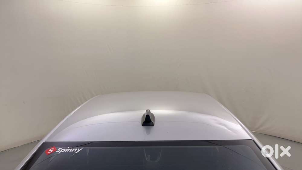 Skoda Slavia Ambition 1.0l Tsi At, 2022, Petrol