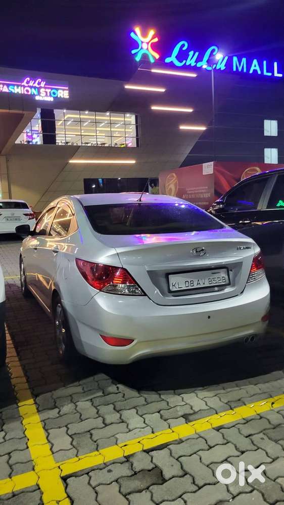 Hyundai Verna Fluidic 2011 (full Showroom Serviced)