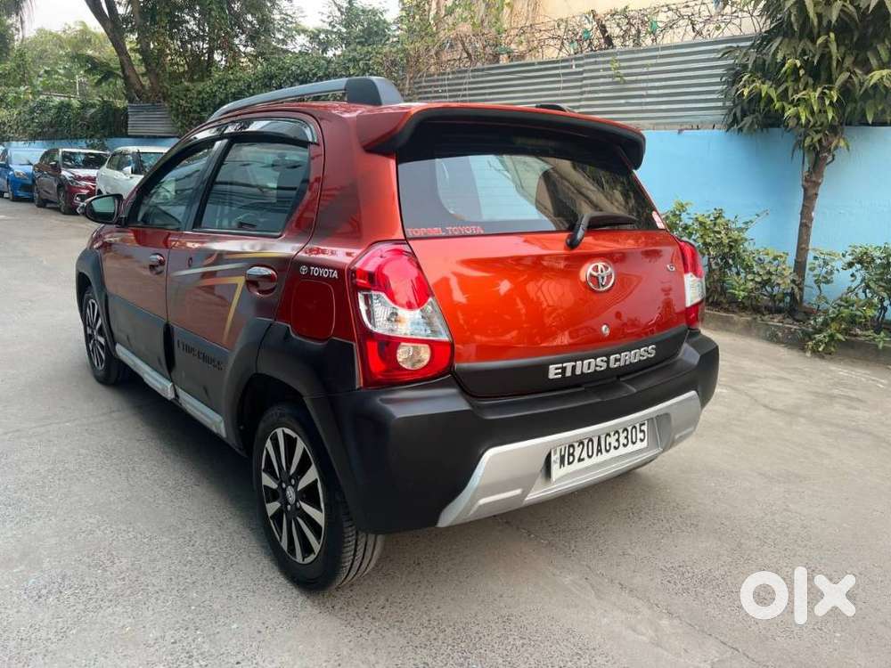 Toyota Etios Cross, 2015, Petrol