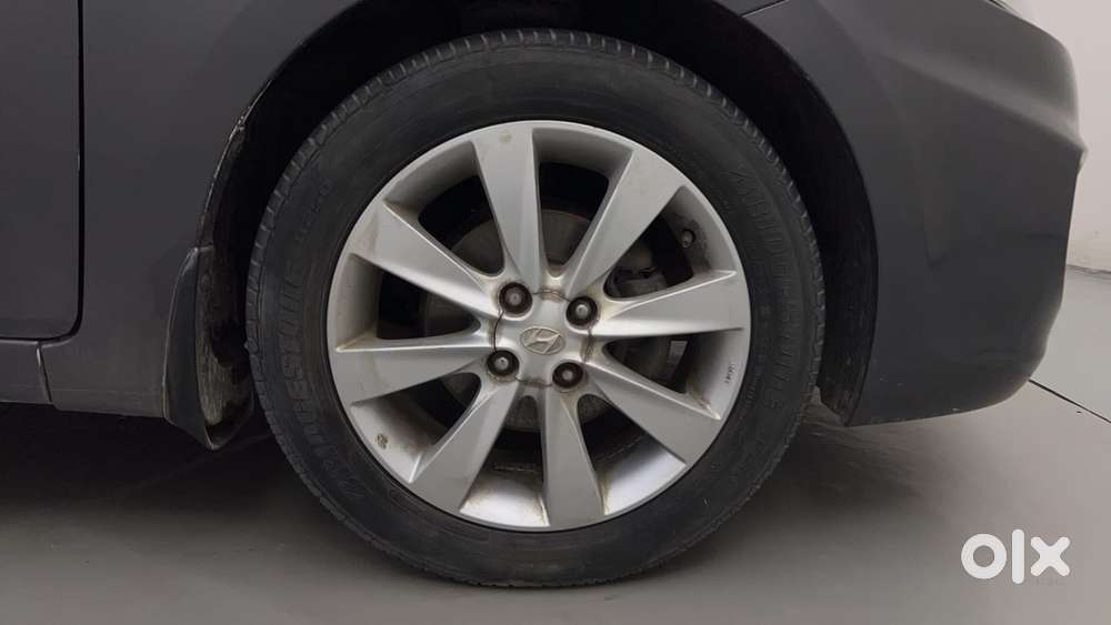 Hyundai Verna Fluidic 1.6 Vtvt Sx Opt, 2012, Petrol