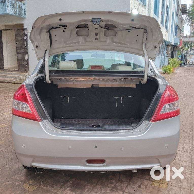 Maruti Suzuki Swift Dzire 1.2 Vxi Bsiv, 2013, Petrol