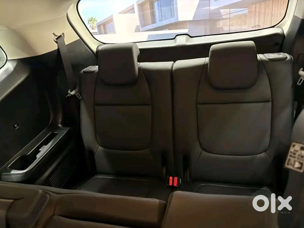Kia Carens G1.5cng 6mt Premium(o)7