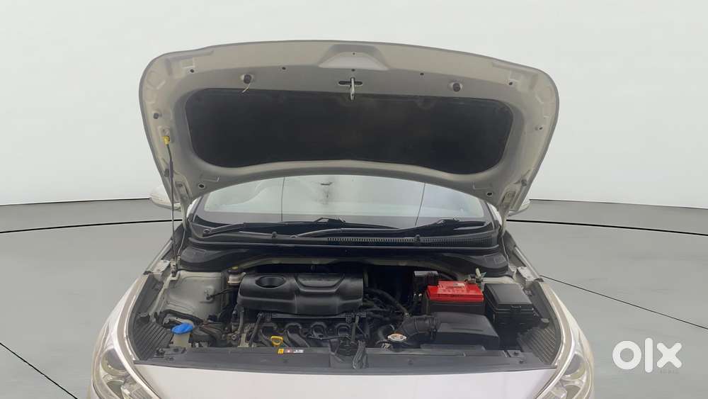 Hyundai Verna 1.6 Vtvt Sx, 2017, Petrol