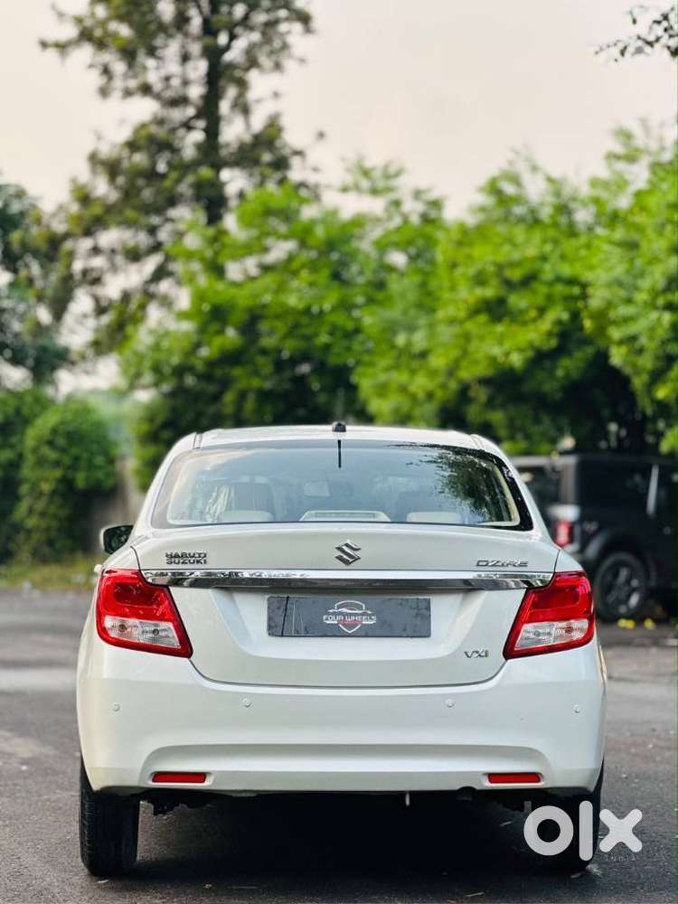 Maruti Suzuki Swift Dzire 1.2 Vxi Bsiv, 2018, Petrol