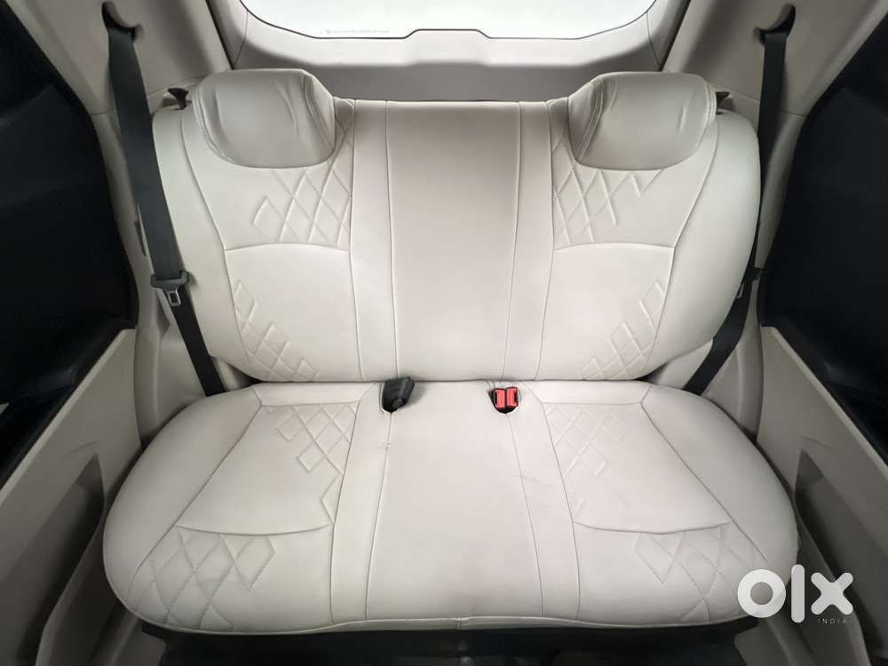 Mahindra Xuv300 1.2 W6 Amt Petrol, 2022, Petrol