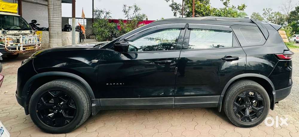 Tata Safari Accomplished Dual Tone, 2024, Diesel