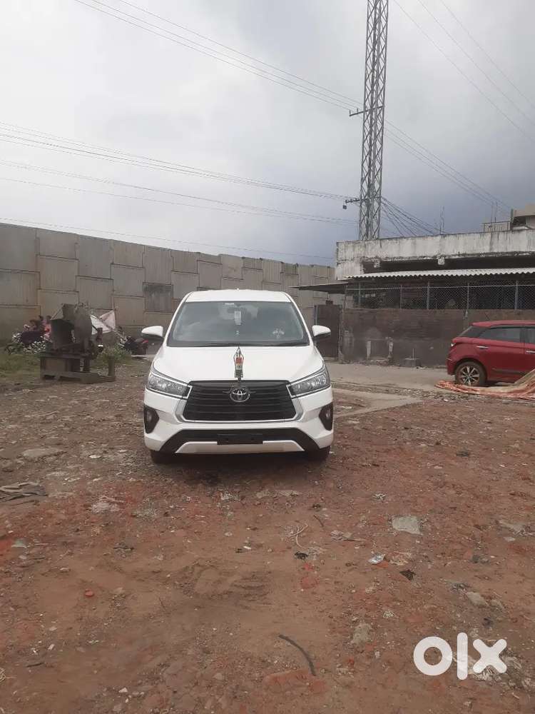 Toyota Innova Crysta G 8 Seater Diesel 2022