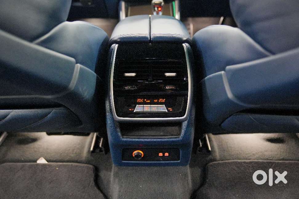 Bmw Xm Plug-in Hybrid, 2024, Electric
