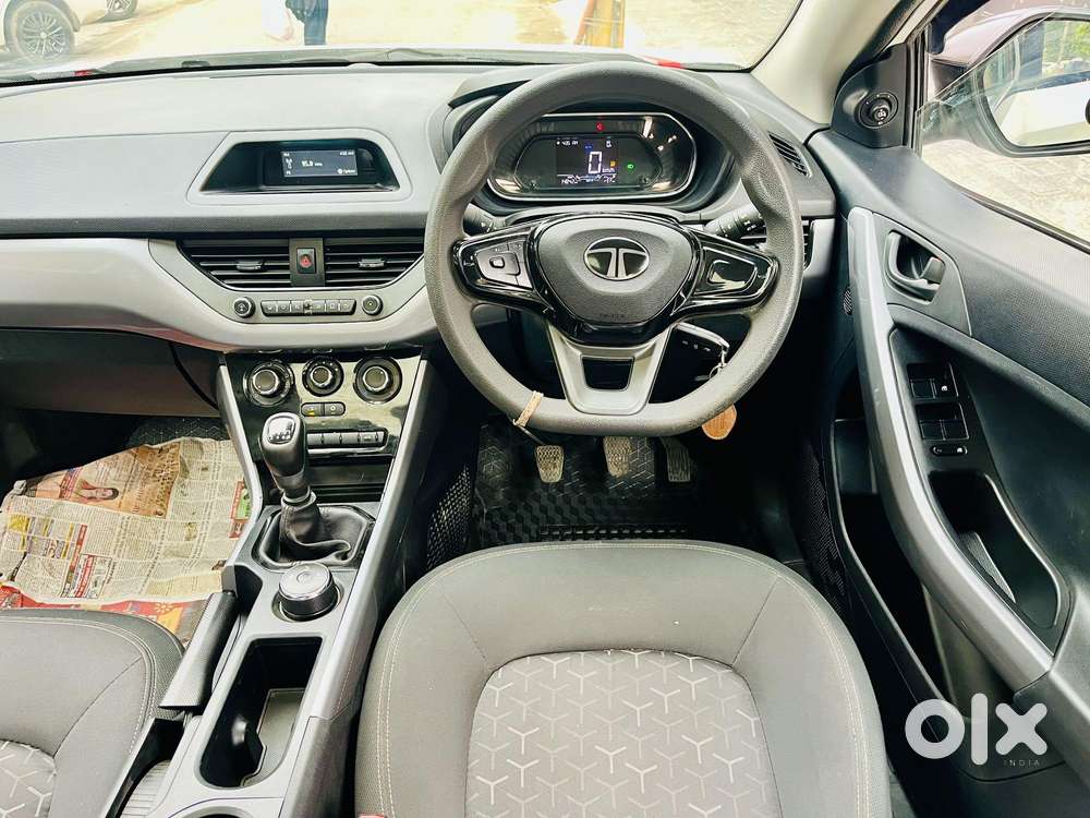 Tata Nexon 1.2 Revotron Xm (s), 2023, Petrol