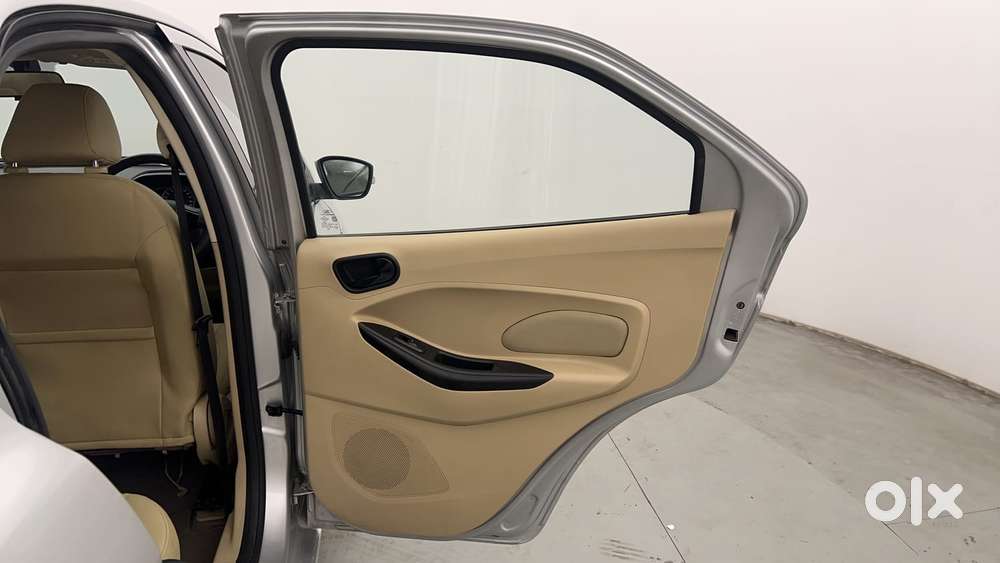 Ford Figo Aspire Titanium, 2016, Petrol