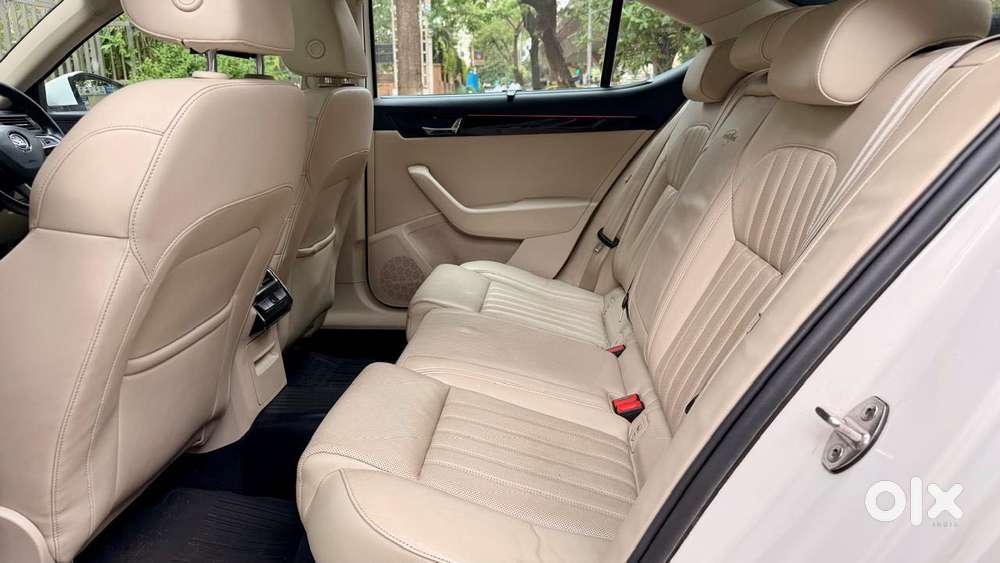 Skoda Superb Lk 1.8 Tsi At, 2018, Petrol
